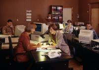 1994 г. Сотрудники в офисе компании.jpg